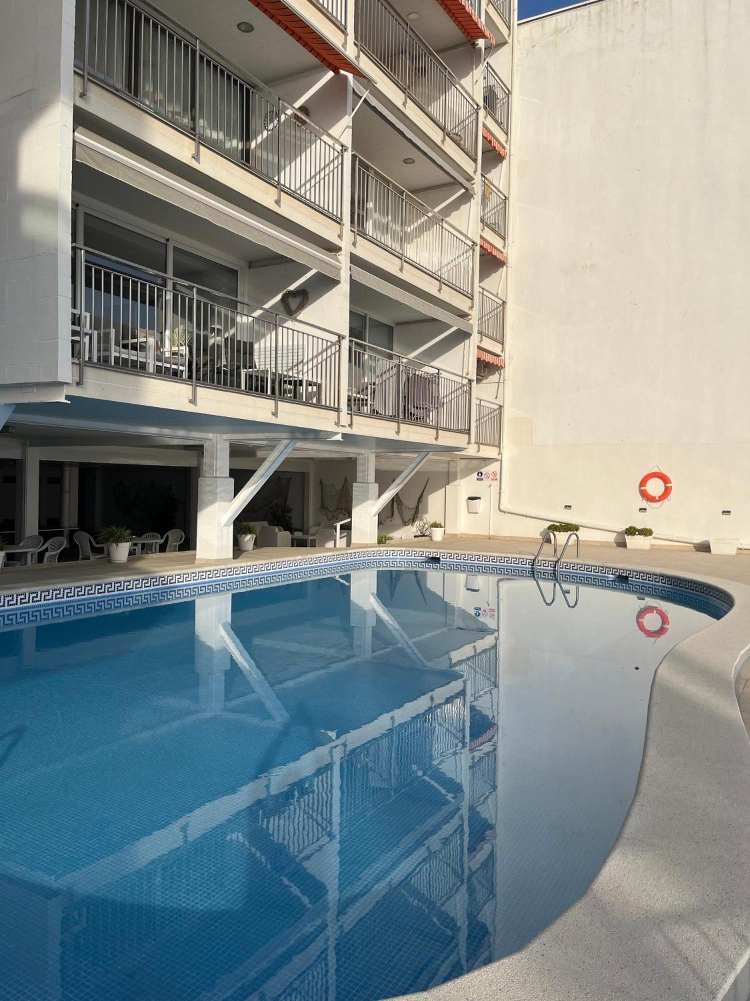 Beachfront 3-bedroom Apartment Calafell